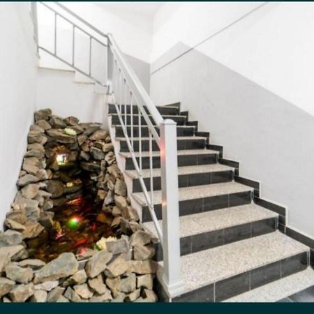 Apart Uta3 Apartment อาราด ภายนอก รูปภาพ